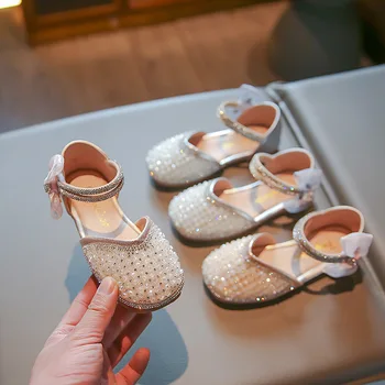 חדש קריסטל עניבת הפרפר סרטים נעלי בנות קיץ נסיכת אופנה נעליים רכות ילדים עור התינוק Rhinestones ילדים סנדלים G03033
