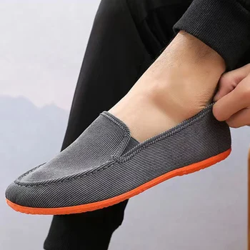 2023Man הגדול של גודל נעלי נעליים שטוחות, נעלי בד להחליק על גברים Gommino נהיגה נעלי אופנה קיץ סגנון רך מוקסינים